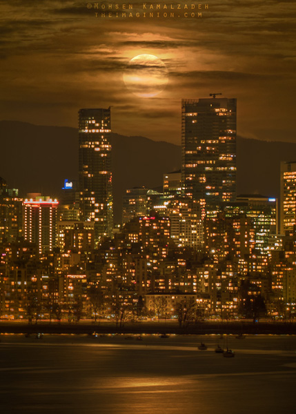 Vancouver's Supermoon